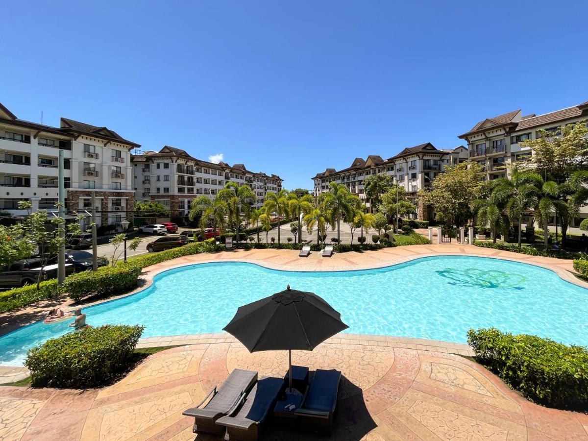 Modern 2Br Condo Near Sm With Free Parking Pool Wifi And Netflix Davao Exterior foto