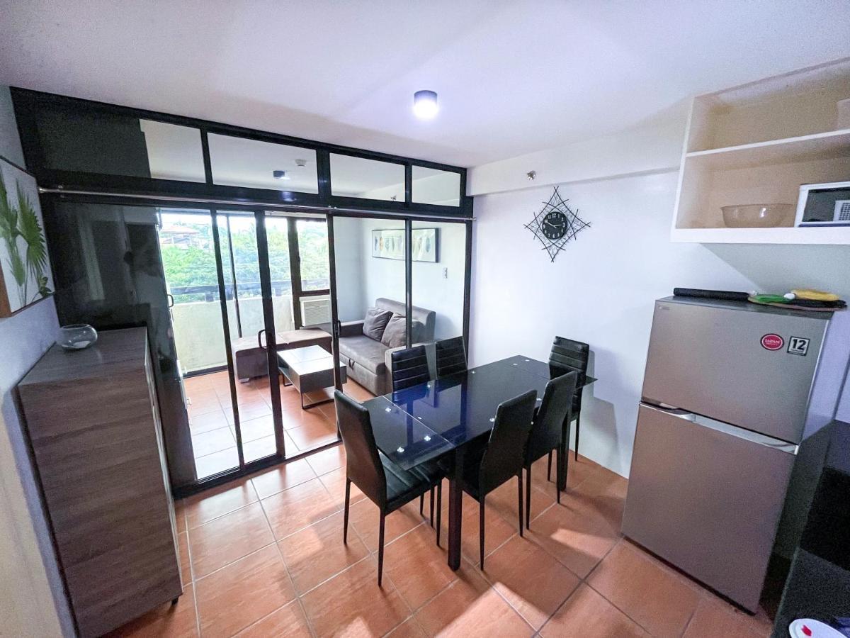 Modern 2Br Condo Near Sm With Free Parking Pool Wifi And Netflix Davao Exterior foto