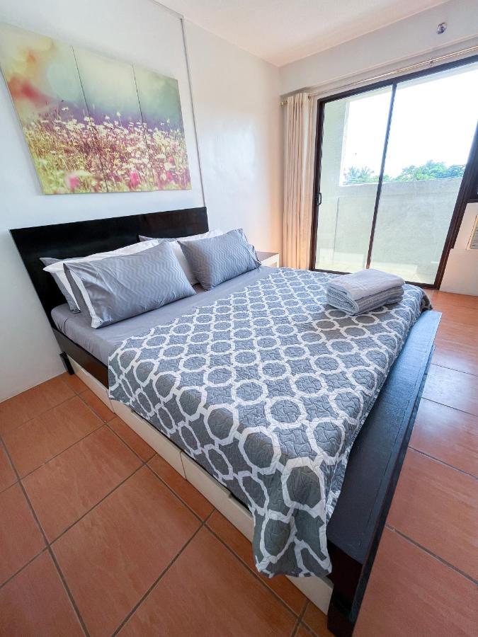 Modern 2Br Condo Near Sm With Free Parking Pool Wifi And Netflix Davao Exterior foto
